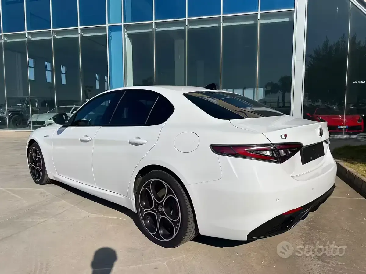 Nuova Alfa Romeo Giulia 209 CV (153 kW) 2026 Bianco Berlina