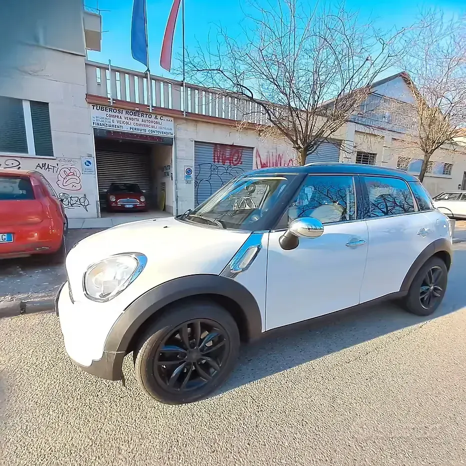 Second-hand Mini Cooper D Countryman 111 CP (81 kW) 2011 Alb SUV