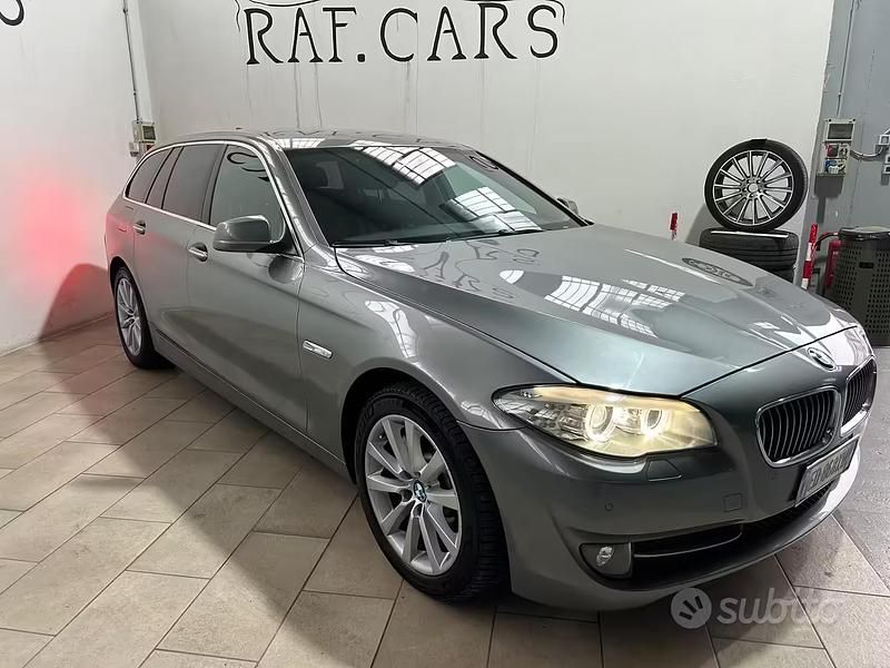 Usata BMW 530 Efficient Dynamics 244 CV (179 kW) 2010 Grigio Station wagon