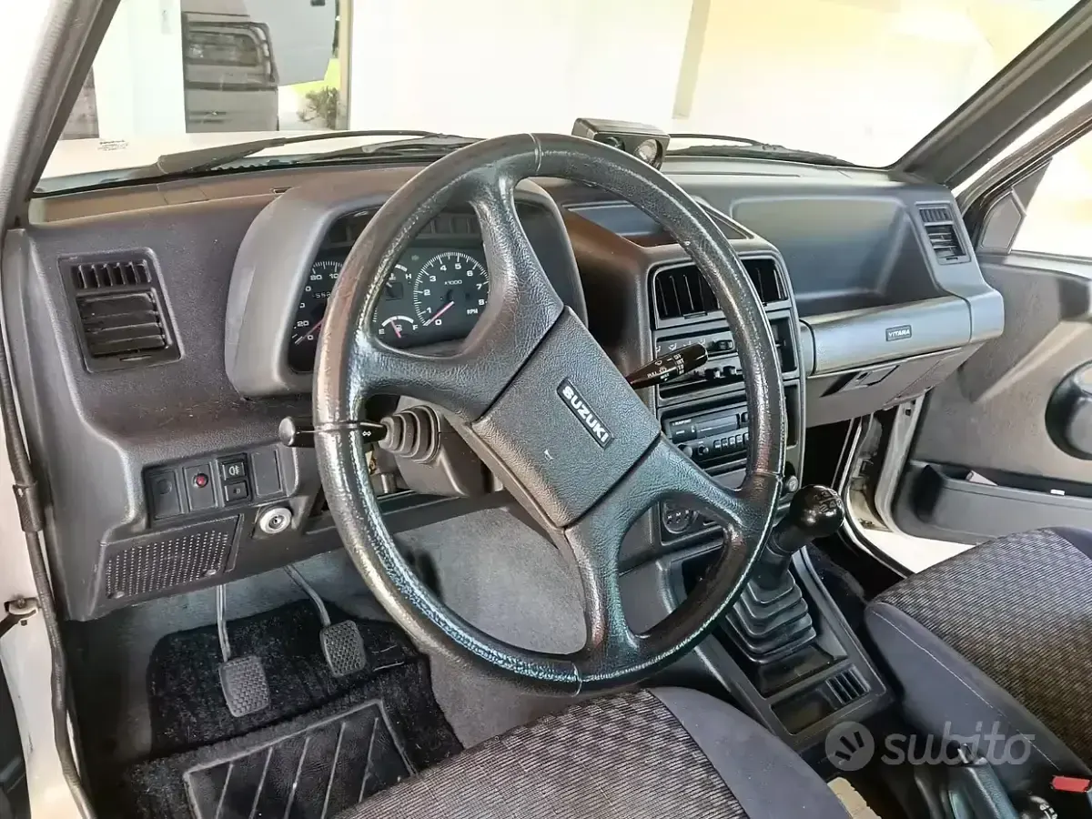 Usata Suzuki Vitara 96 CV (70 kW) 1995 Bianco SUV