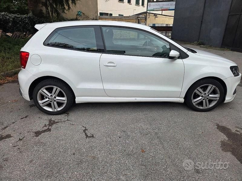 Usata VW Polo R-line 90 CV (66 kW) 2013 Bianco Berlina