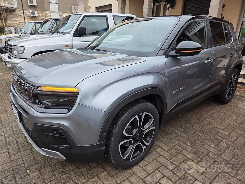 Usata Jeep Avenger Summit 101 CV (74 kW) 2023 Grigio SUV