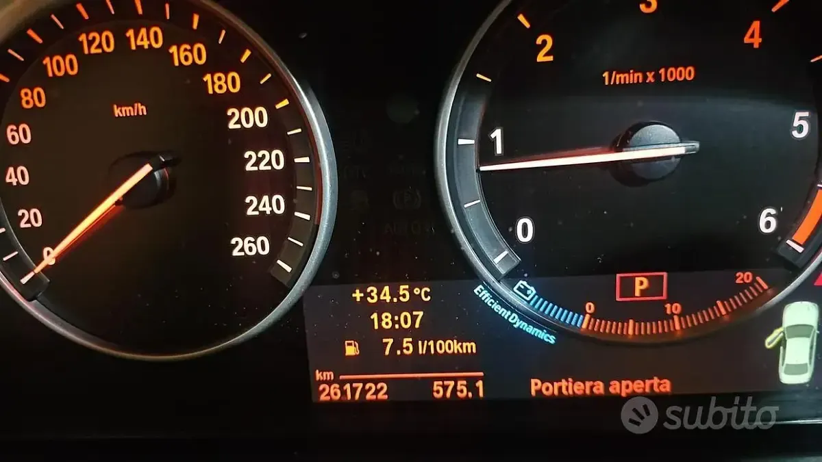 Usata BMW 520 184 CV (135 kW) 2013 Nero Berlina