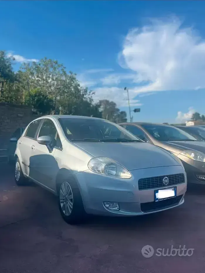 Usata Fiat Grande Punto Dynamic 65 CV (47 kW) 2006 Utilitaria