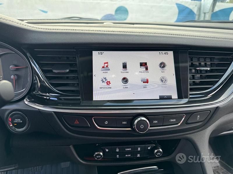 Usata Opel Insignia Innovation 170 CV (125 kW) 2017 Grigio Station wagon