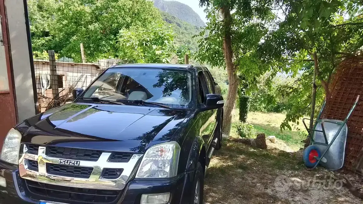 Usata Isuzu D-Max 131 CV (96 kW) 2006 SUV