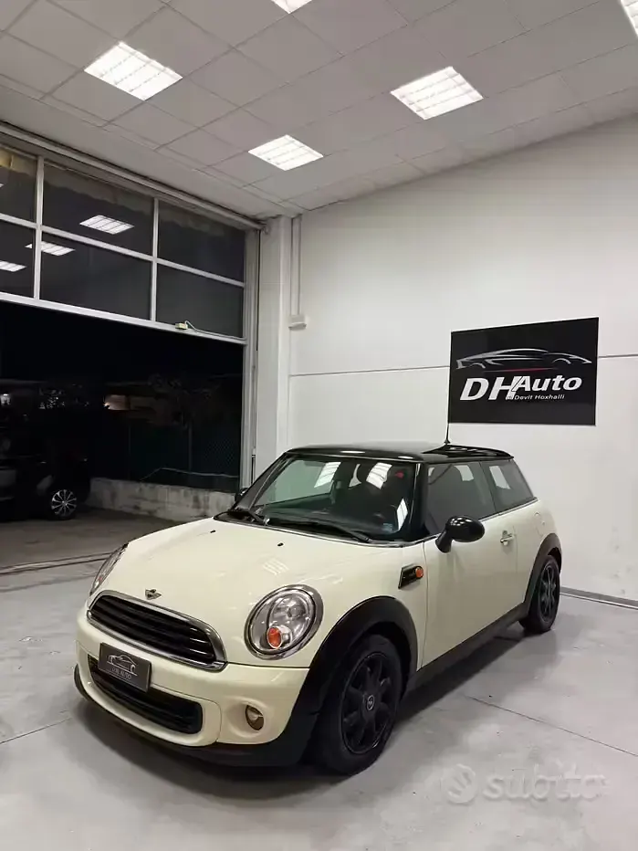 Begagnad Mini ONE 75 HK (55 kW) 2013 Vit Halvkombi