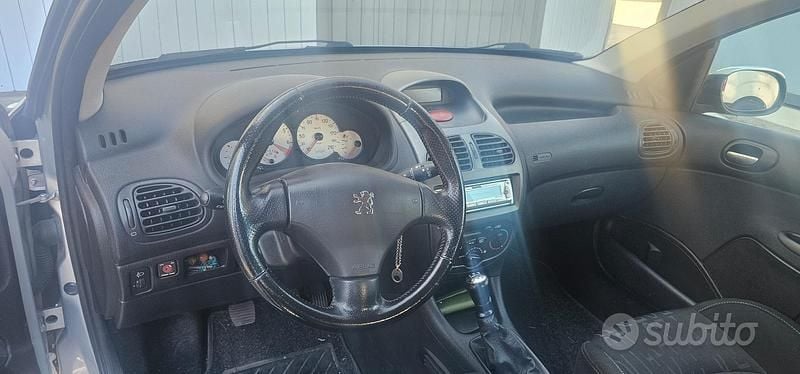 Usata Peugeot 206 103 CV (75 kW) 2003 Berlina