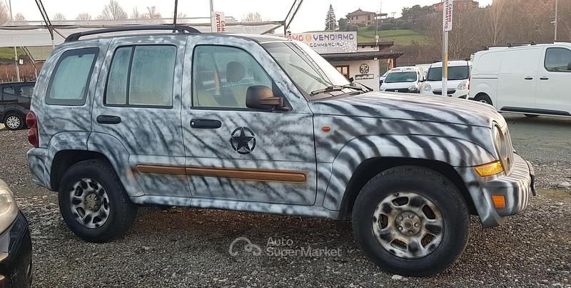 Usata Jeep Cherokee 163 CV (119 kW) 2008 Bianco SUV