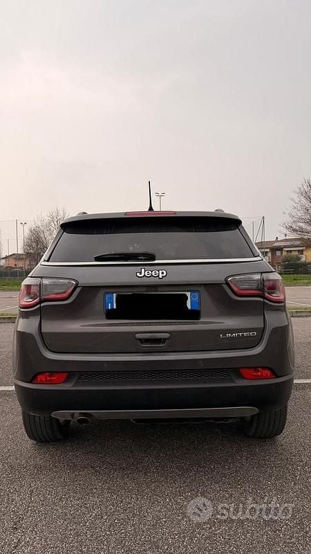 Usata Jeep Compass Limited 130 CV (95 kW) 2021 Grigio SUV