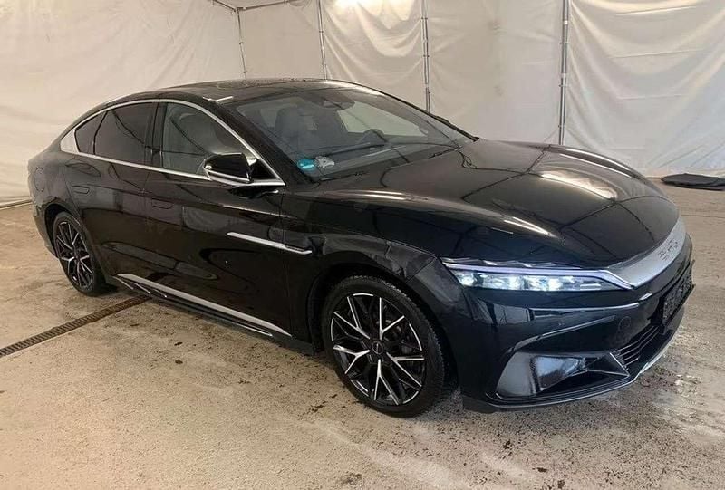 Usata BYD Han 380 kW (517 CV) 2023 Nero ossidiana Berlina