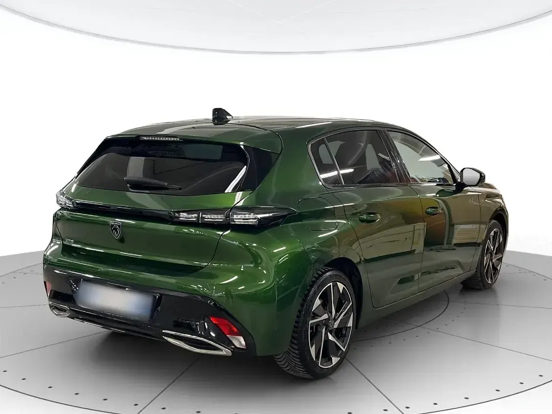 Usata Peugeot 308 Allure 131 CV (96 kW) 2023 Verde Berlina