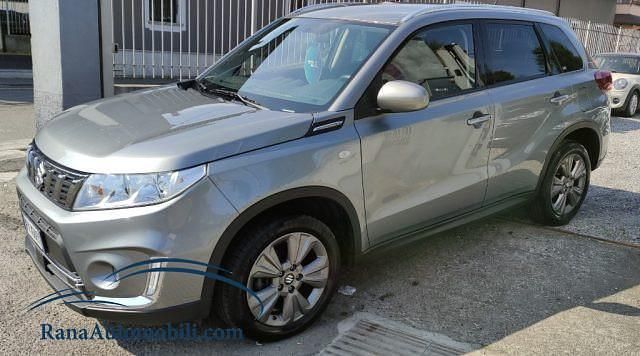 Usata Suzuki Vitara 111 CV (81 kW) 2019 Grigio SUV