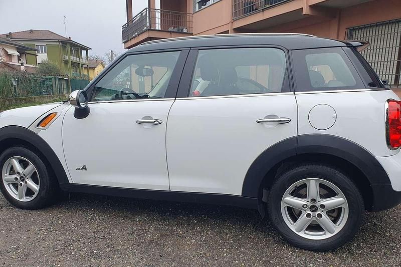 Usata Mini Cooper D Countryman 111 CV (81 kW) 2010 Bianco SUV
