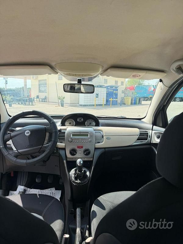 Usata Lancia Ypsilon 90 CV (66 kW) 2007 Utilitaria