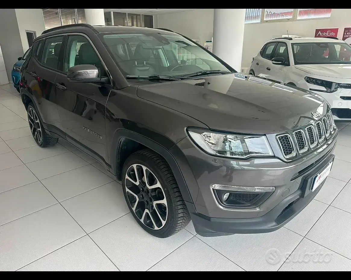 Usata Jeep Compass 140 CV (102 kW) 2018 Grigio SUV