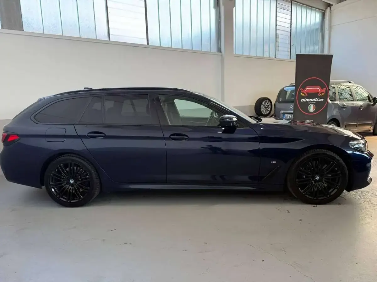 Usado BMW 530 M Sport 249 HP (183 kW) 2020 Azul Carrinha
