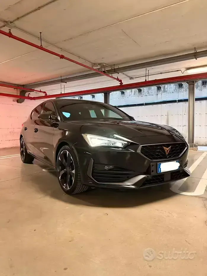 Usata Cupra Leon 150 CV (110 kW) 2024 Nero Berlina