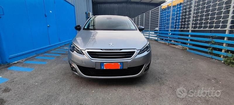 Usata Peugeot 308 120 CV (88 kW) 2015 Berlina