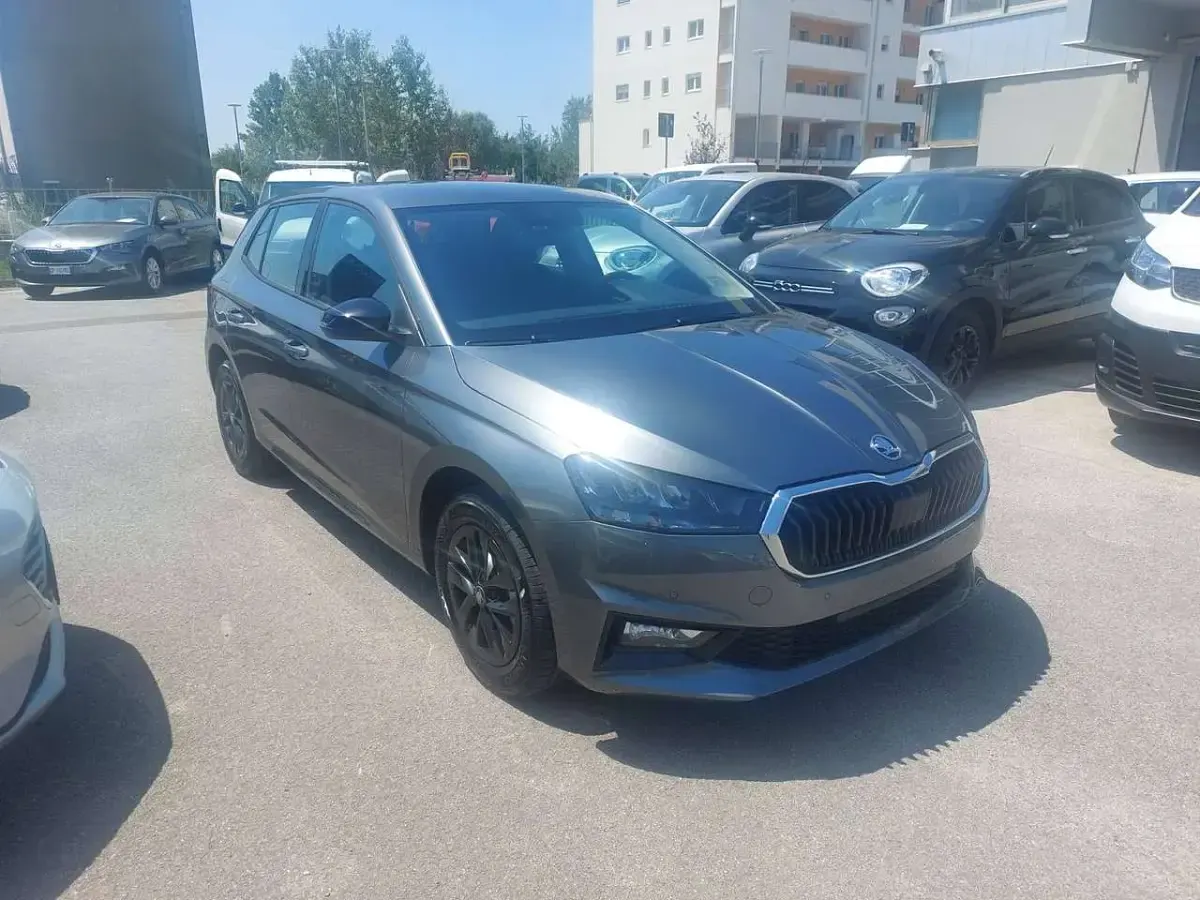 Usata Skoda Fabia 80 CV (58 kW) 2024 Grigio Utilitaria