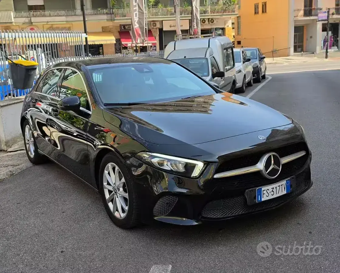 Usata Mercedes A180 116 CV (85 kW) 2019 Berlina