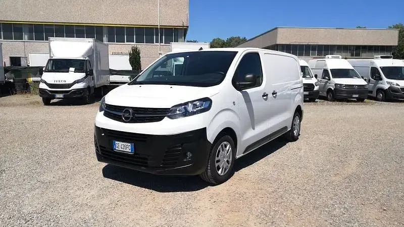Usata Opel Vivaro Enjoy 122 CV (89 kW) 2021 Bianco Monovolume