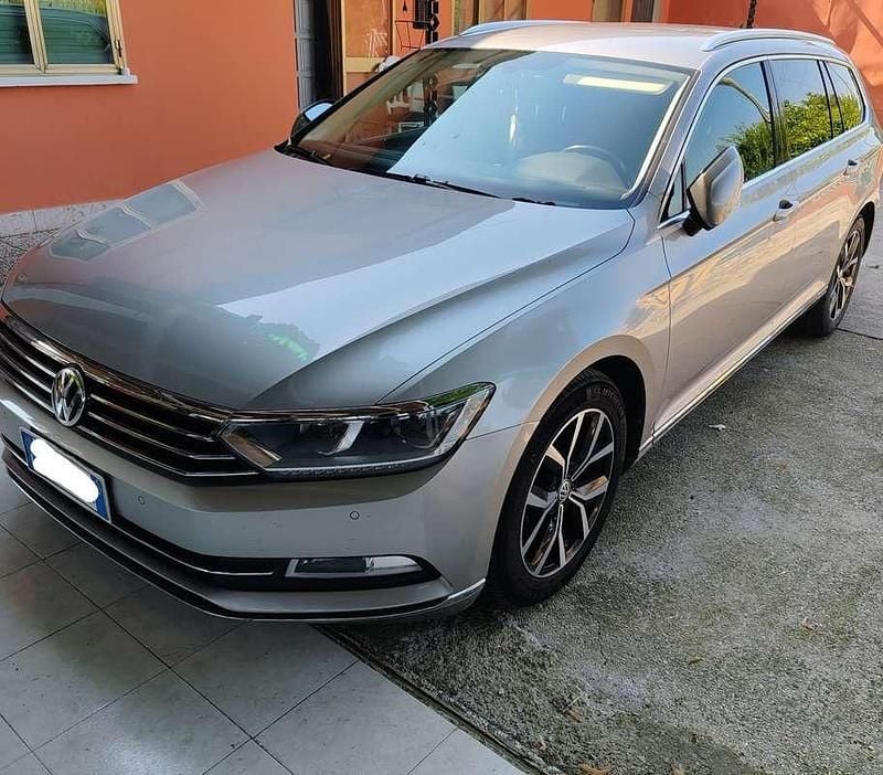 Usata VW Passat Executive 150 CV (110 kW) 2016 Argento Station wagon