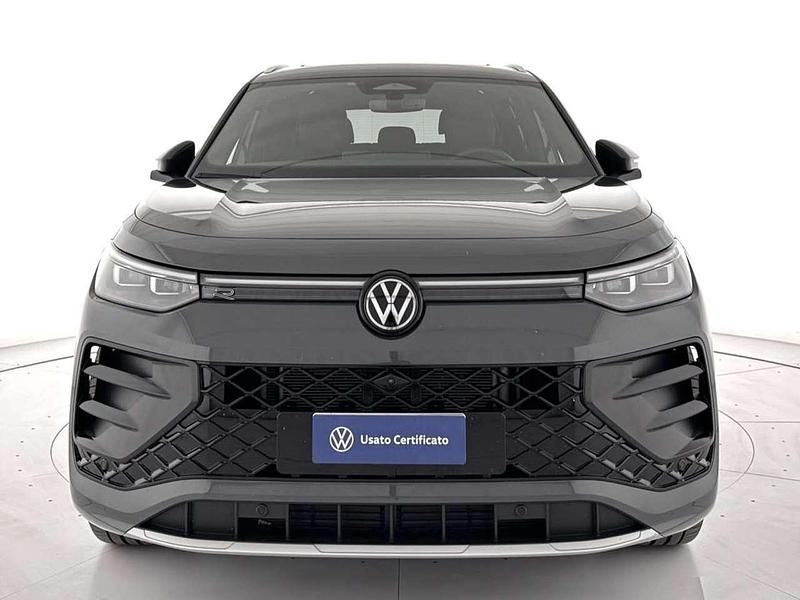 Usata VW Tayron R-line 193 CV (141 kW) 2025 Grigio pastello SUV