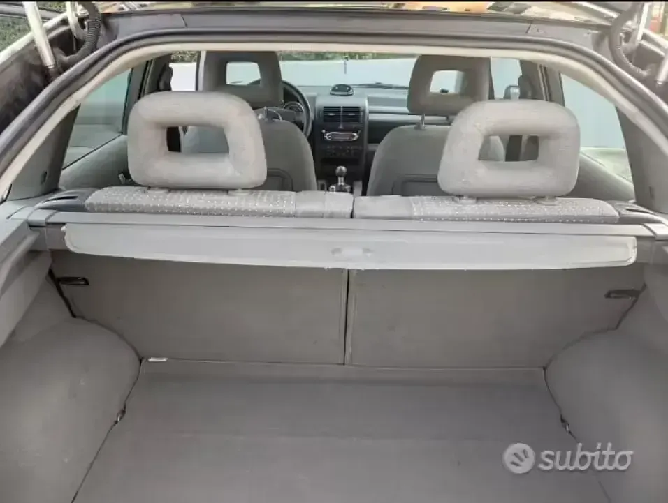 Usata Audi A2 75 CV (55 kW) 2000 Grigio Utilitaria