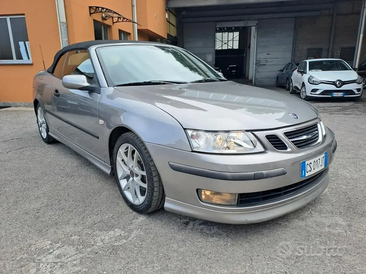 Usata Saab 9-3 Cabriolet Aero 210 CV (154 kW) 2005 Grigio Cabrio