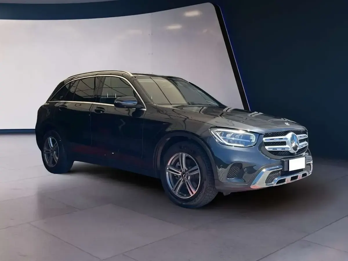 Usata Mercedes GLC220 194 CV (142 kW) 2021 Nero SUV