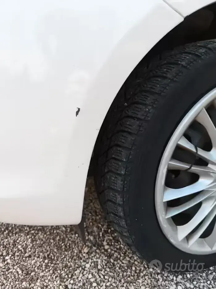 Usata Lancia Ypsilon Silver 69 CV (50 kW) 2011 Bianco Utilitaria