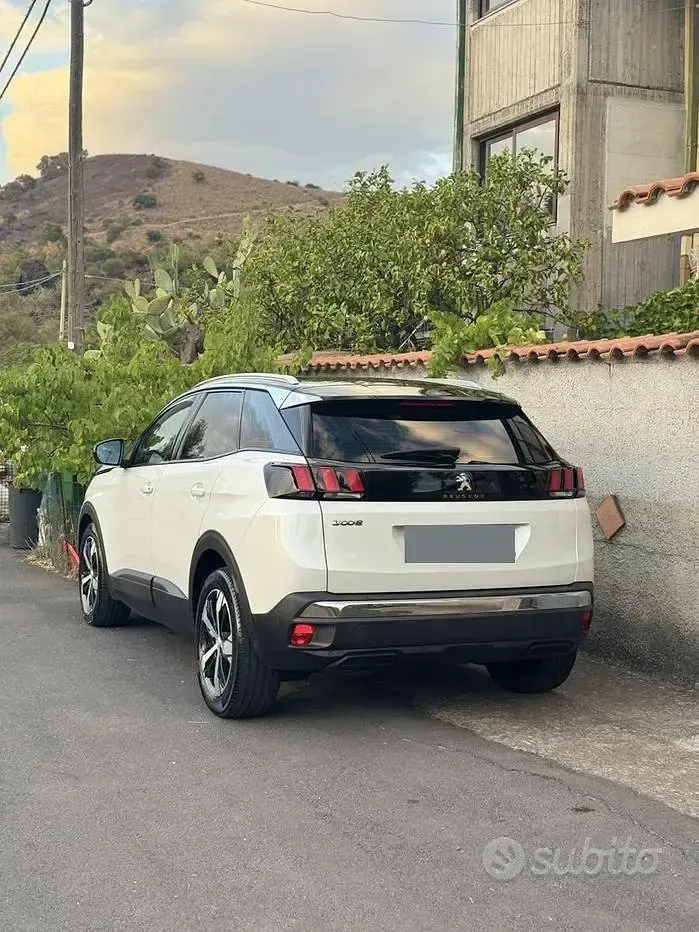 Usata Peugeot 3008 131 CV (96 kW) 2020 Bianco SUV