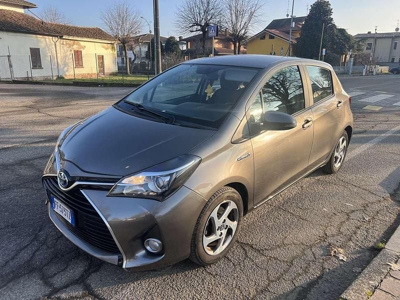 Other Usata 2016 Toyota Yaris Hybrid Active Tre volumi | 9900 € (Ottimo prezzo) - Immagine 1/4