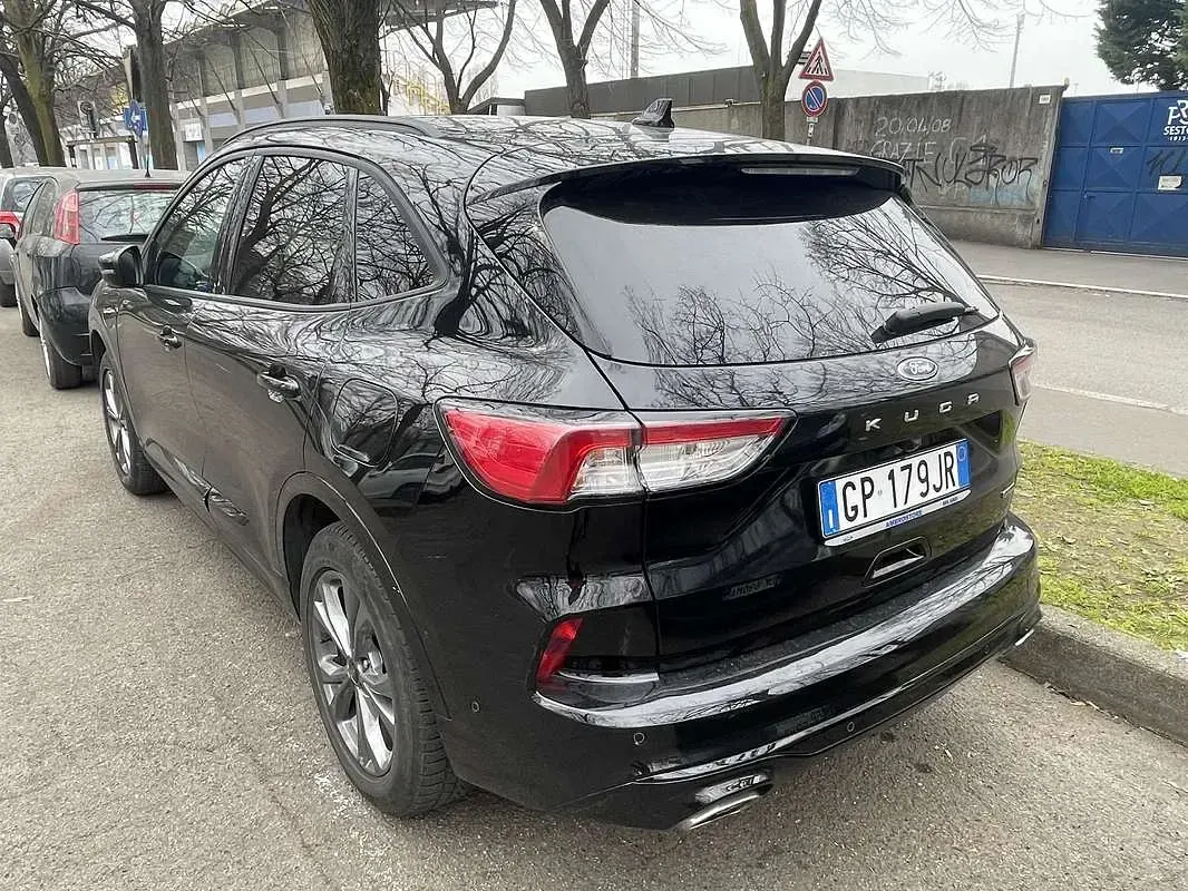 Usata Ford Kuga ST-Line X 152 CV (111 kW) 2023 SUV