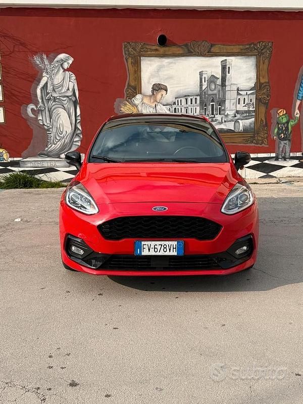 Usata Ford Fiesta 2019 Rosso Utilitaria