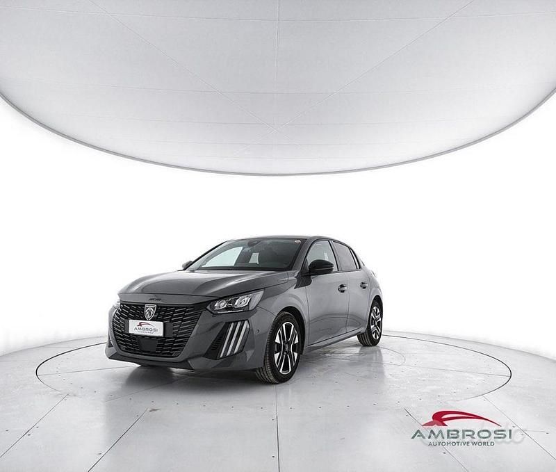 Usata Peugeot 208 Allure 100 CV (73 kW) 2025 Grigio Utilitaria