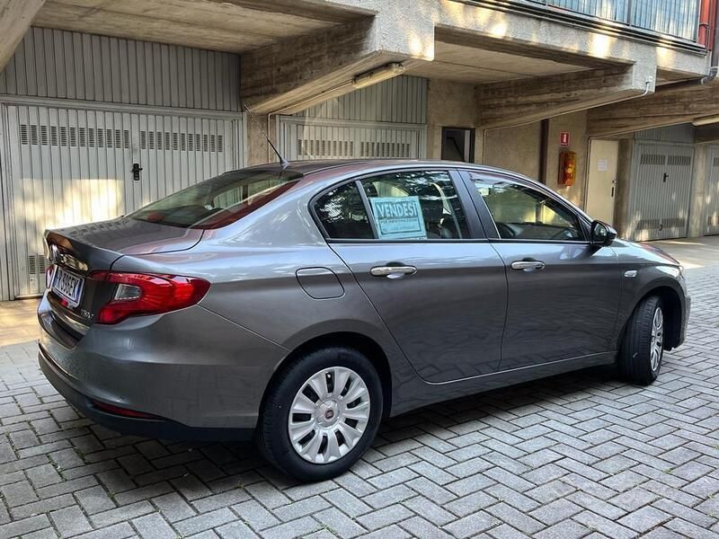 Usata 2018 Fiat Tipo | 13.000 € (Buon prezzo) - Immagine 1/4