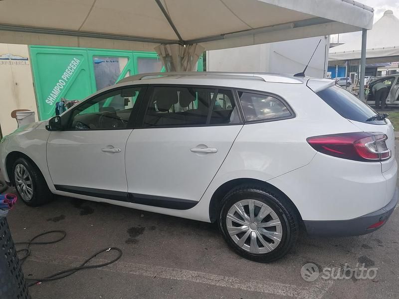 Usata Renault Mégane GrandTour 110 CV (80 kW) 2013 Bianco Station wagon