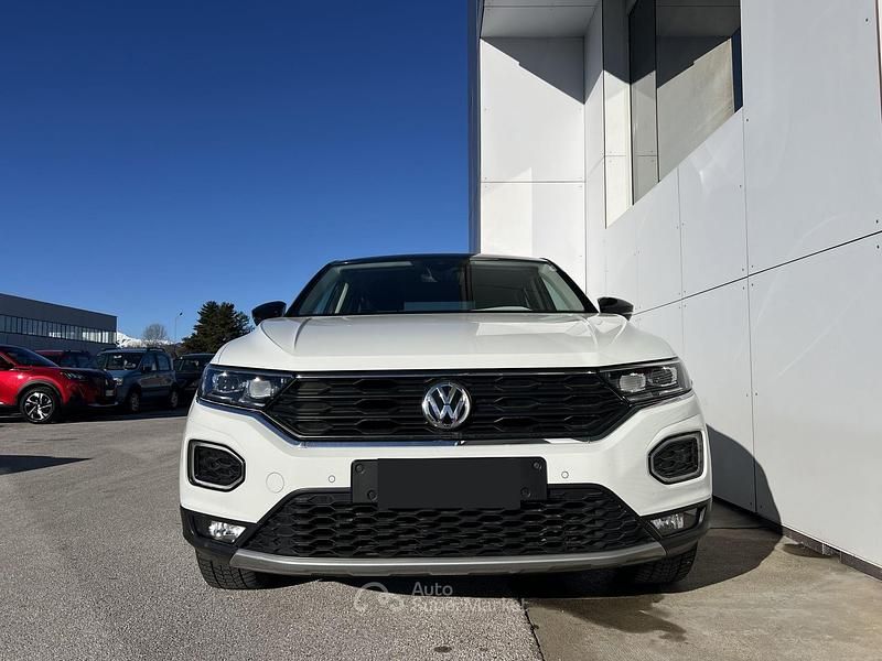 Usata VW T-Roc Advance 116 CV (85 kW) 2019 Bianco SUV