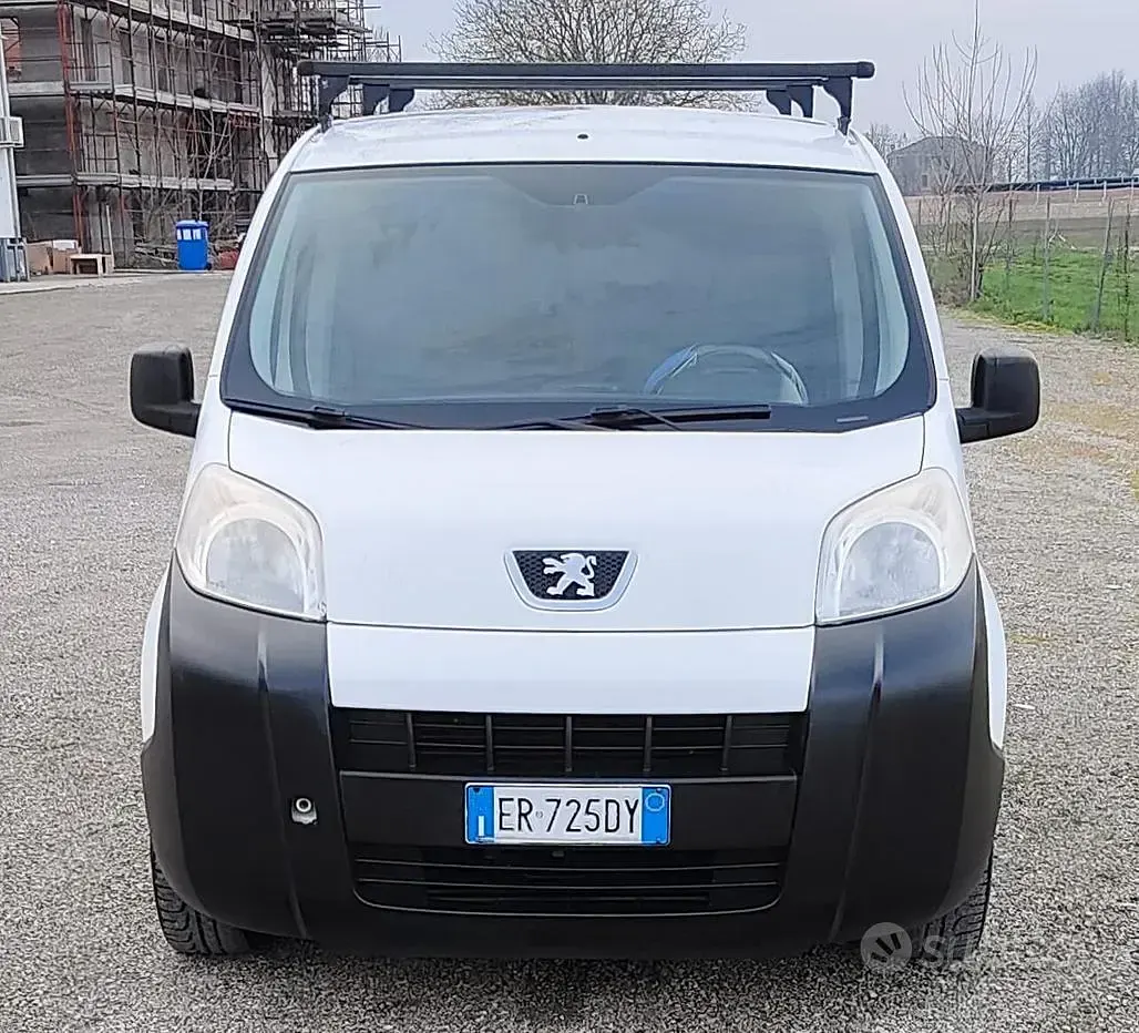 Usata Peugeot Bipper Family 75 CV (55 kW) 2013 Bianco Monovolume