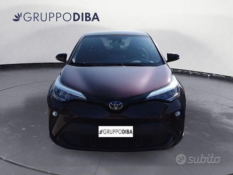 Usata Toyota C-HR Trend 122 CV (89 kW) 2023 Rosso SUV