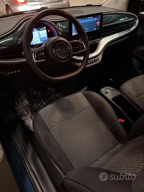 Usata Fiat 500e Icon 41 kW (57 CV) 2021 Verde Berlina