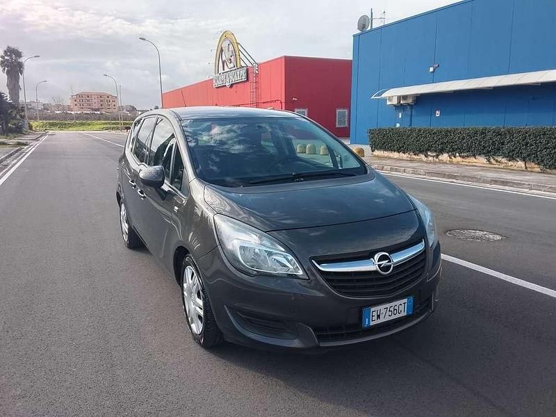 Usata Opel Meriva Cosmo 110 CV (80 kW) 2014 Monovolume