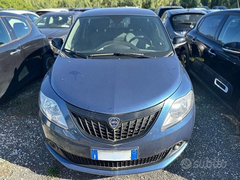 Usata Lancia Ypsilon Silver 69 CV (50 kW) 2023 Blu Utilitaria
