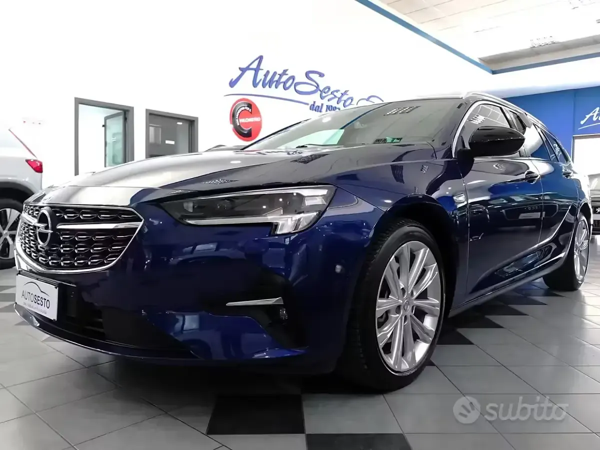 Usata Opel Insignia Elegance 174 CV (127 kW) 2020 Bluazzurro Station wagon