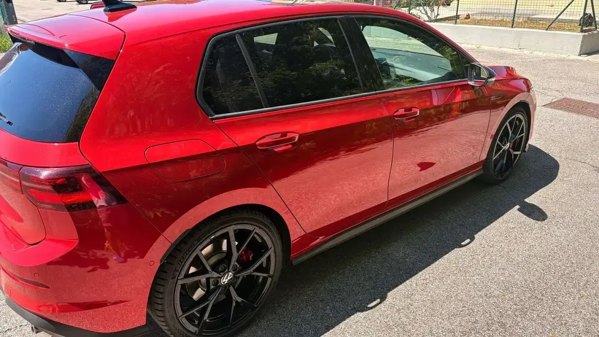 Usata VW Golf VIII GTI 245 CV (180 kW) 2023 Rosso Berlina