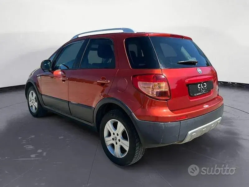 Occasion Fiat Sedici Dynamic 107 ch (78 kW) 2006 Rouge SUV