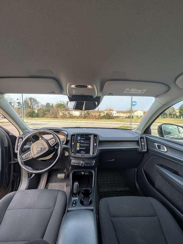 Usata Volvo XC40 Momentum 129 CV (94 kW) 2021 SUV