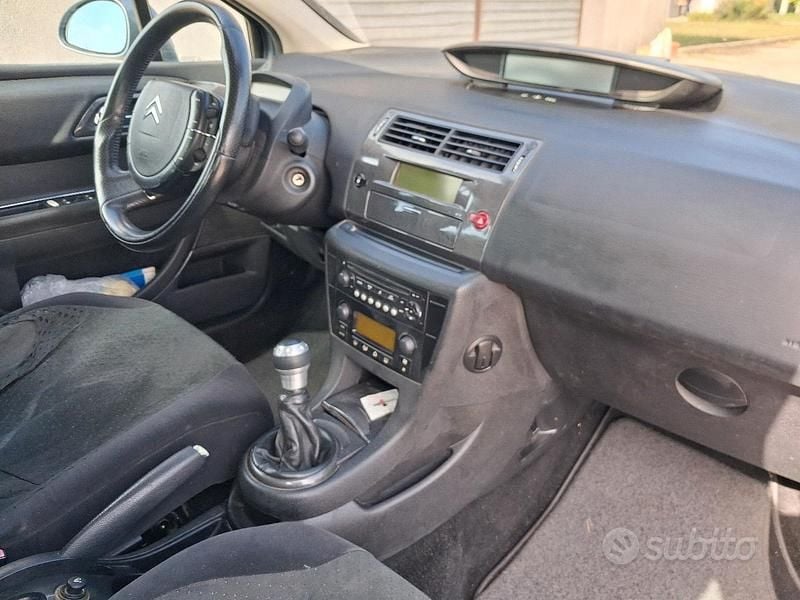 Usata Citroën C4 Exclusive 109 CV (80 kW) 2005 Grigio Berlina